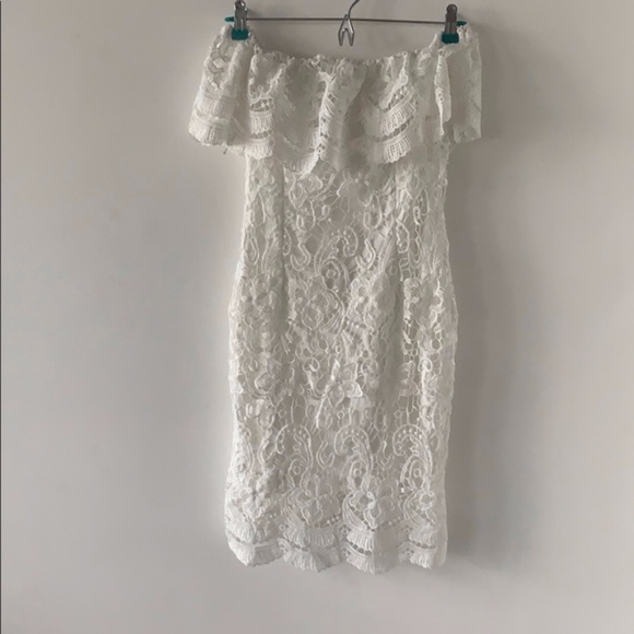 Off the shoulder white dress - never been worn - Picture 2 of 3